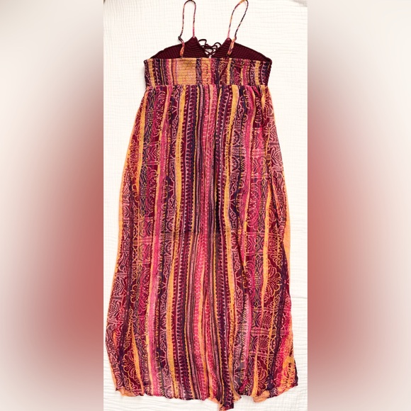 NWT Xhiliration crochet flowy burgundy red overlay maxi boho dress sz Med - Picture 7 of 16